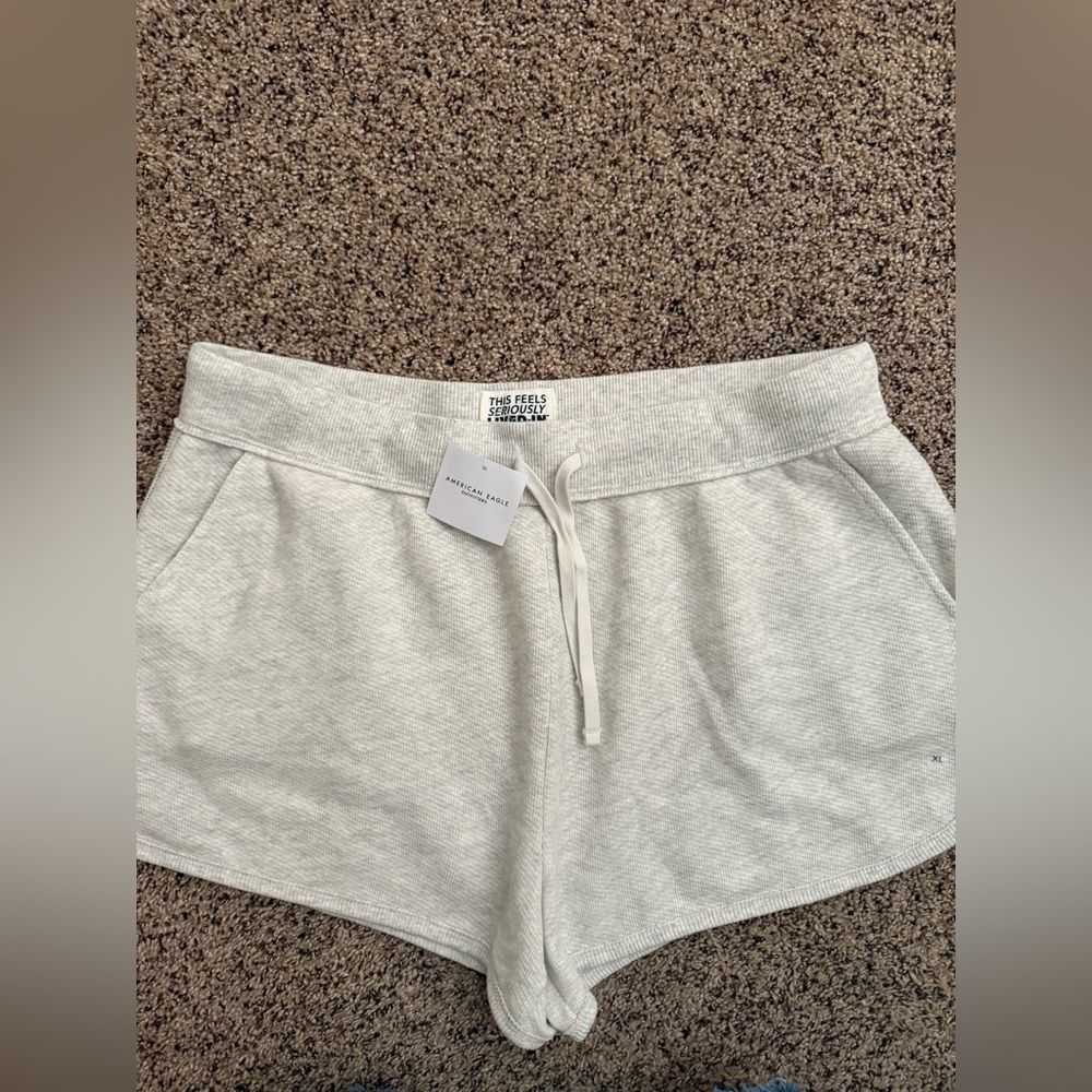 American Eagle Shorts NWT